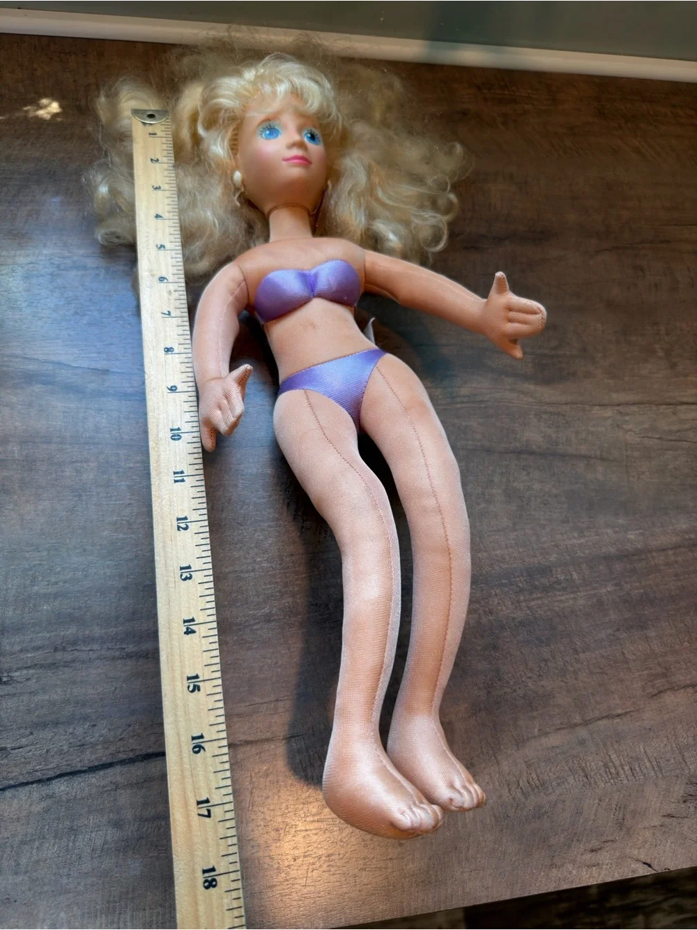 Vintage Mattel Barbie 16 in Soft Body Doll 1986 Blonde Curly Hair Blue Eyes
